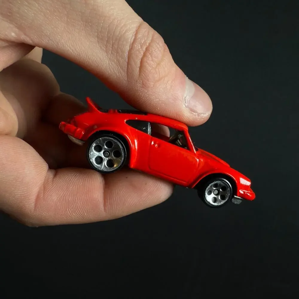 HOT WHEELS 1:64 1974 1995 PORSCHE 911 CARRERA RED MALASYIA